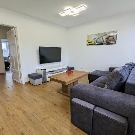 Lovely 2-Bedroom Flat In The Heart Of Druskininkai Buitenkant foto
