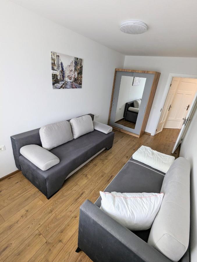 Lovely 2-Bedroom Flat In The Heart Of Druskininkai Buitenkant foto